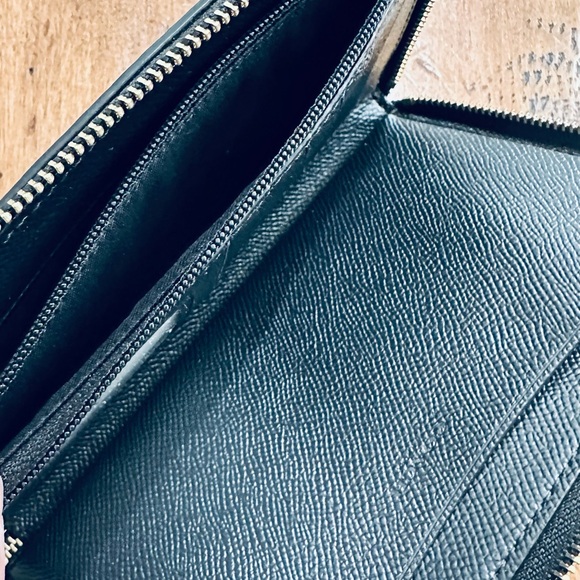 Black Leather Coach Wristlet or Wallet - Picture 8 of 9